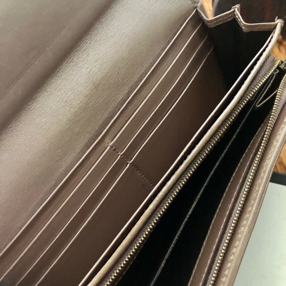 Gucci wallet SOLD - Picture 5 of 11